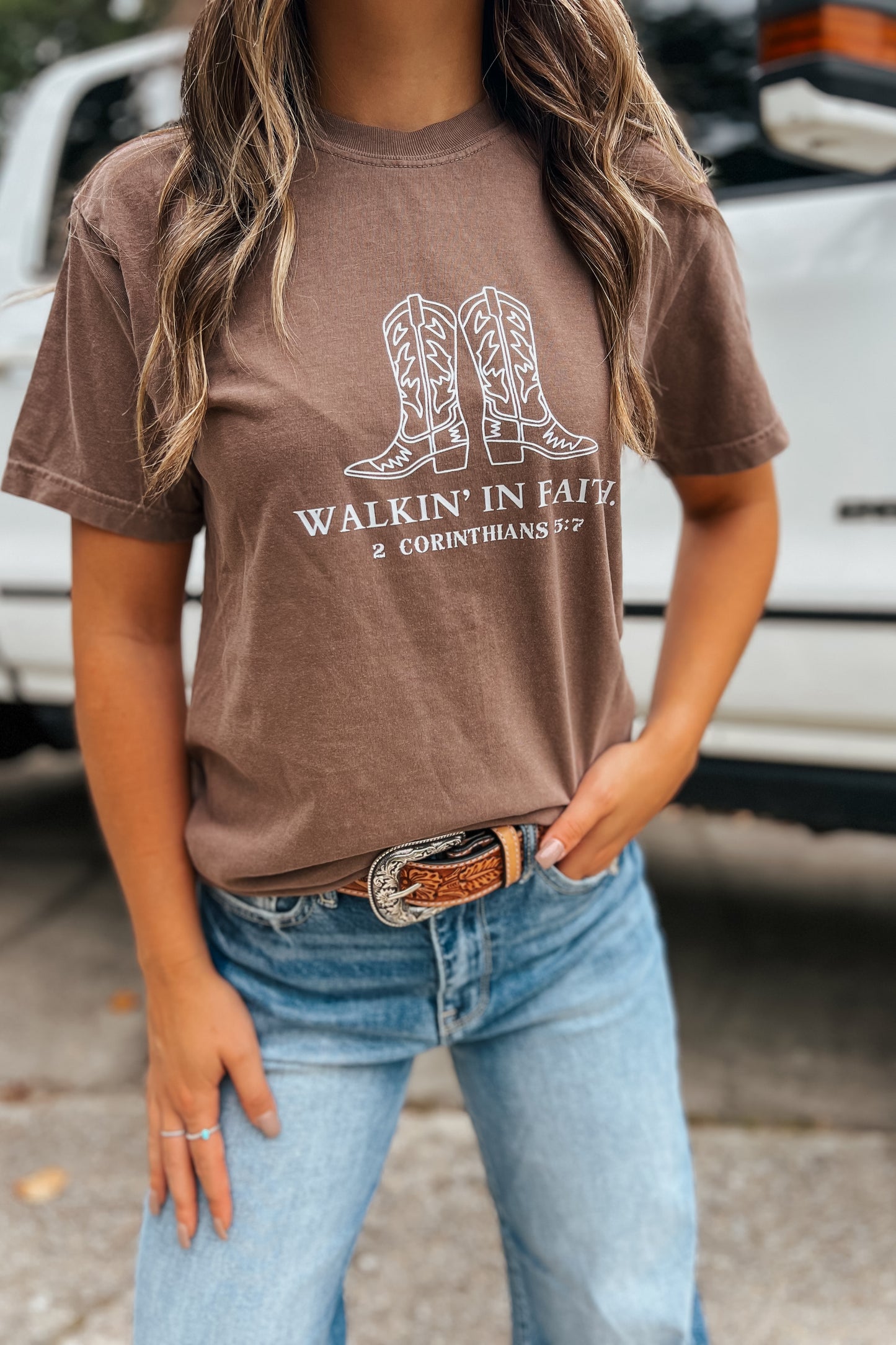 Walkin’ in Faith Tee | Brown