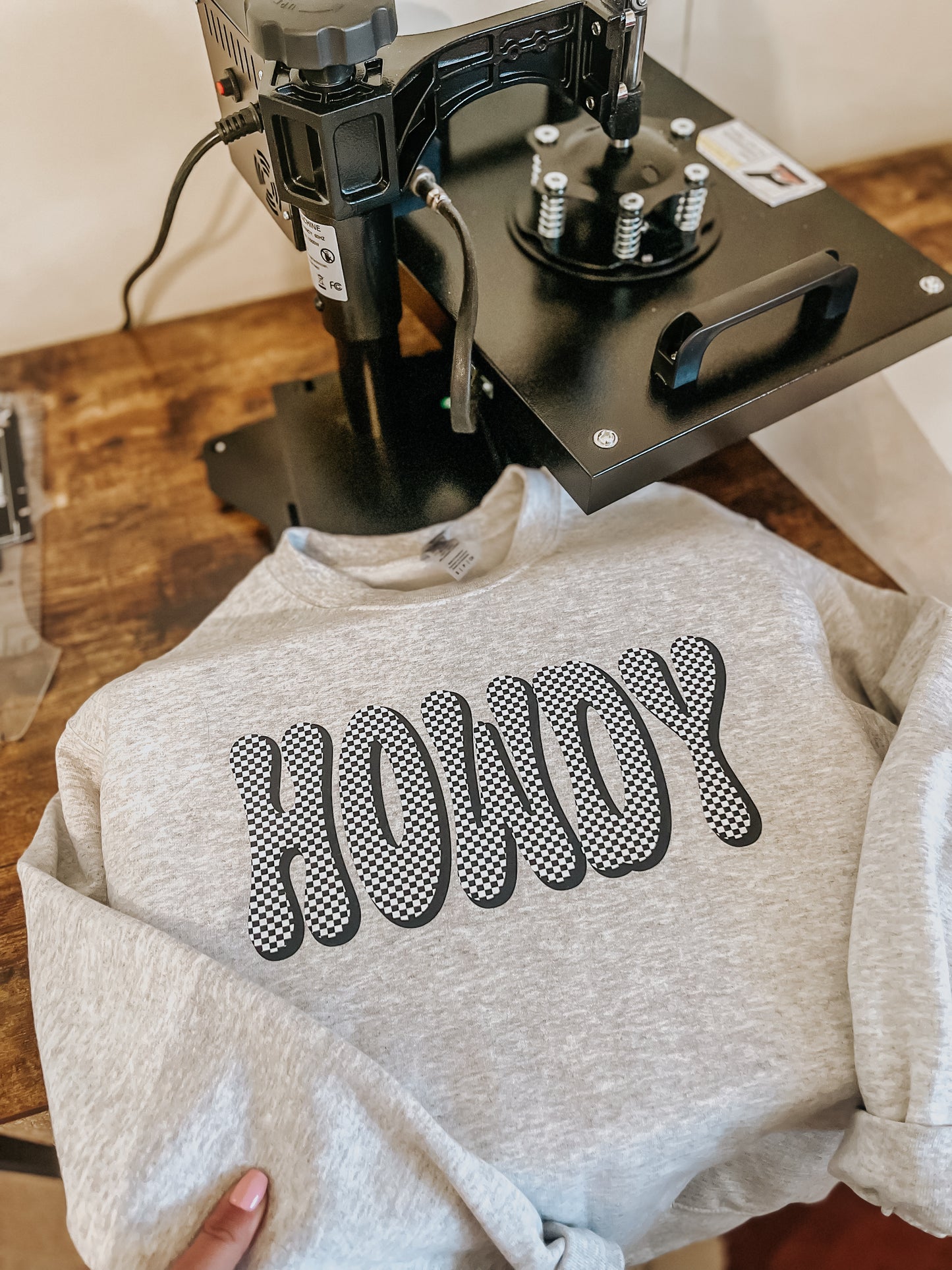 Checkered Howdy Crewneck