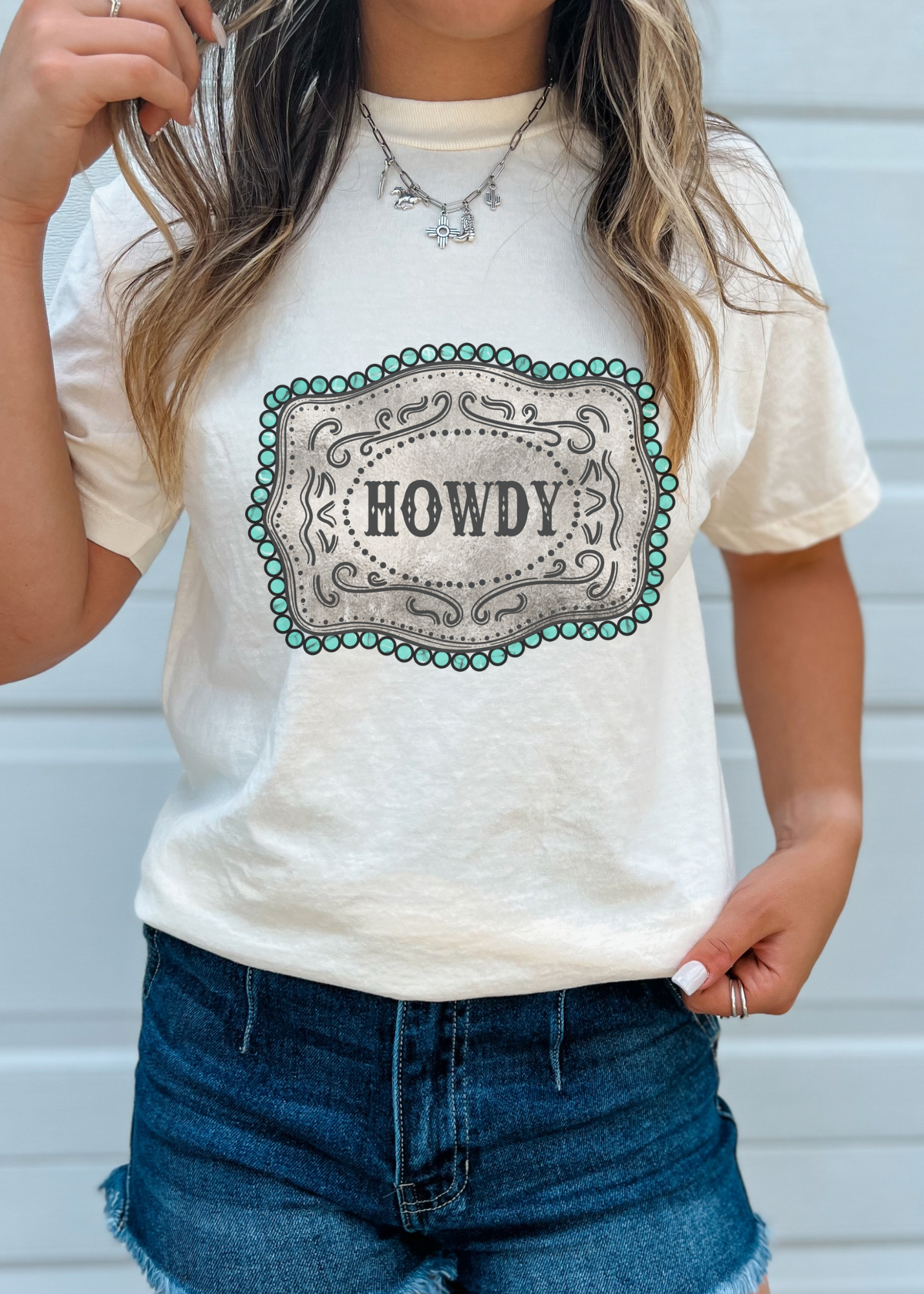 Howdy Buckle Tee