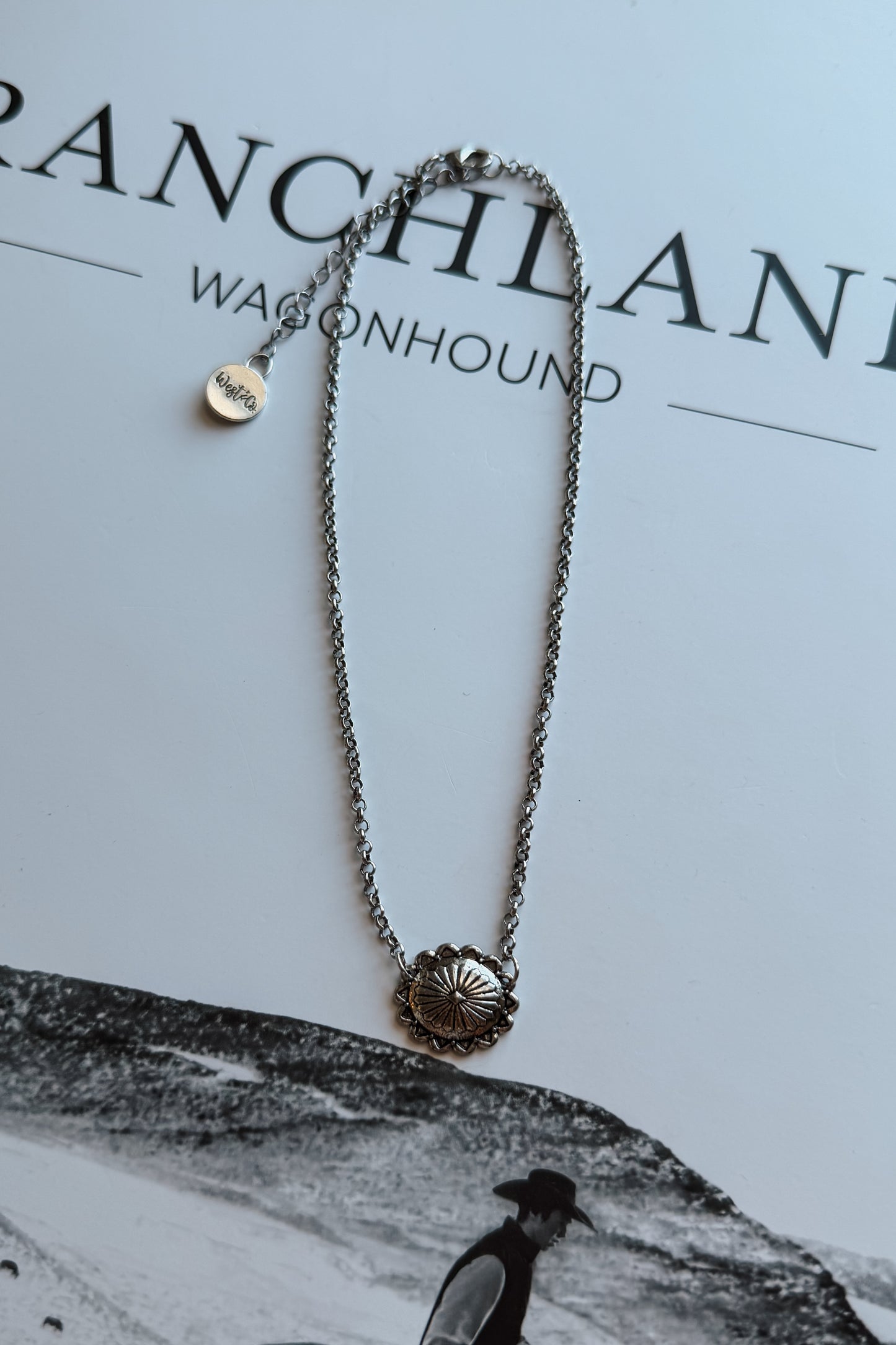 Dainty Concho Necklace | Silver