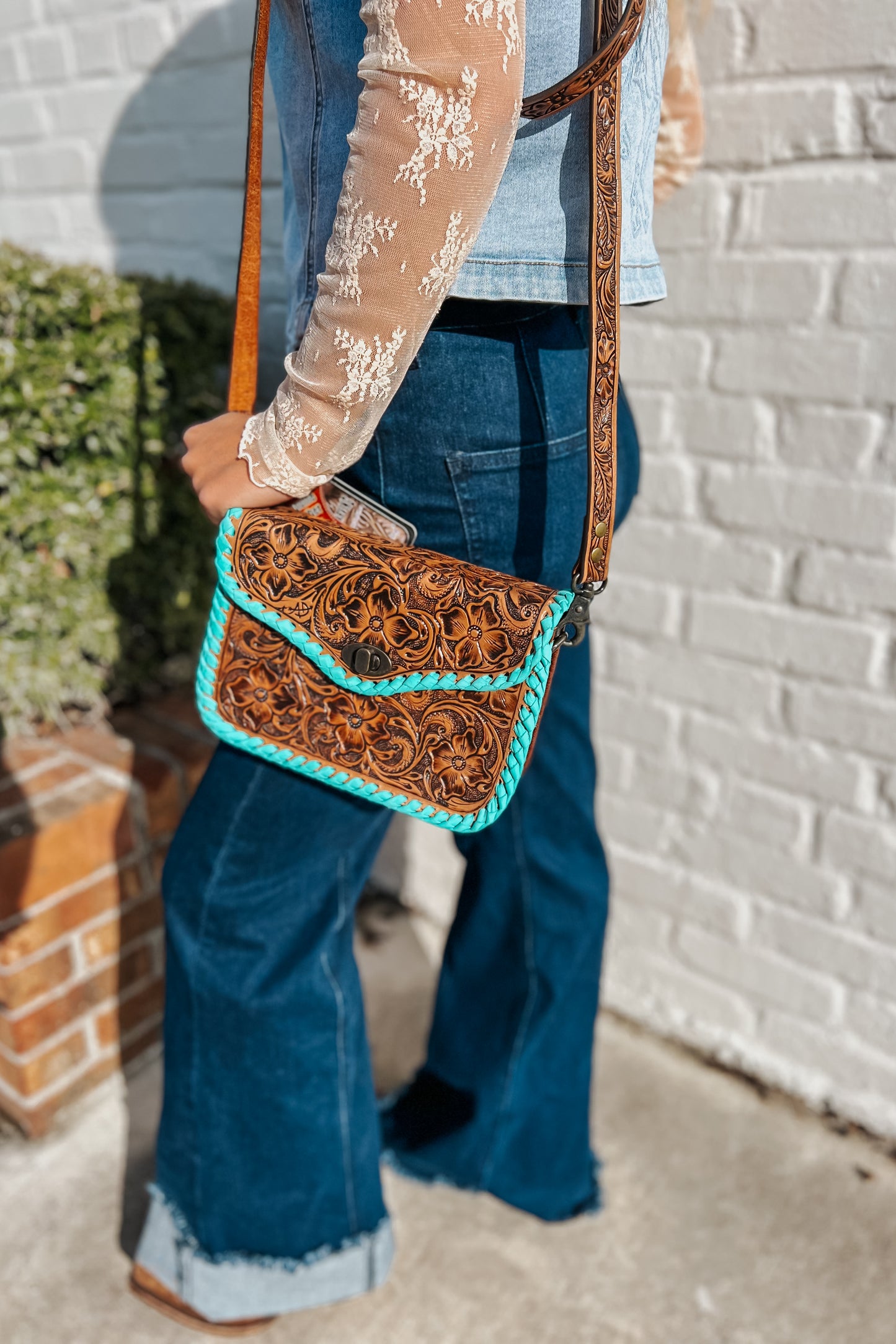 The Baylee Crossbody Bag