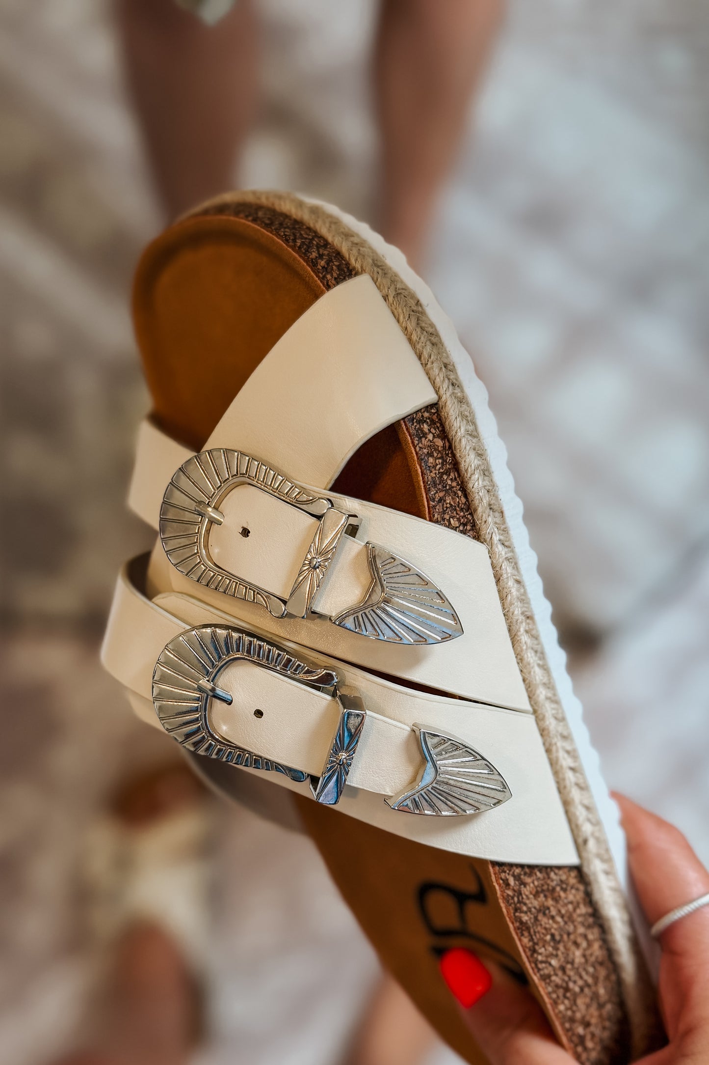 Iris Buckle Sandal | Cream