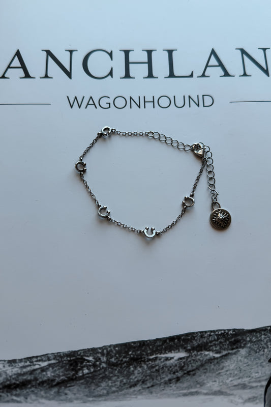 Dainty Horseshoe Bracelet | Silver