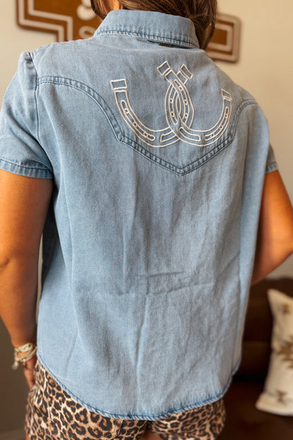 Horseshoe Pearl Snap | Light Denim