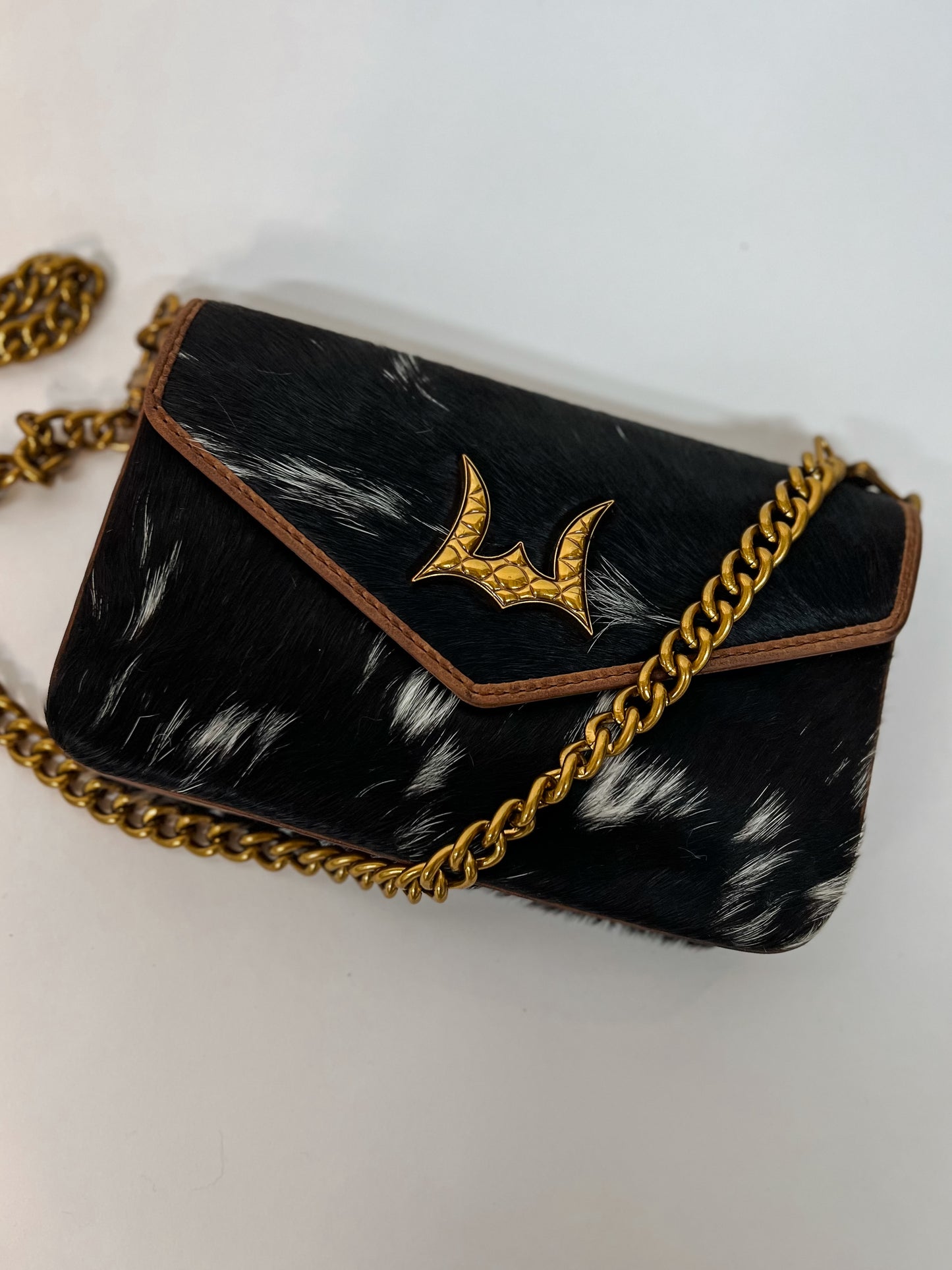 On The Go Mini Chain Bag | Cowhide